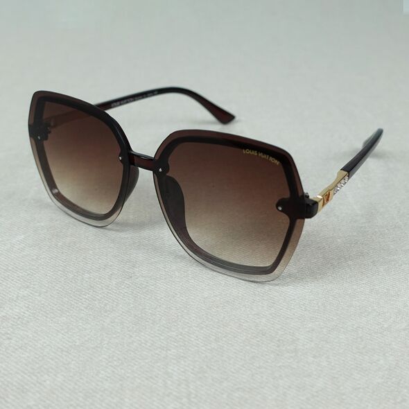  ​نظارات شمسية للنساء بتصميم أنيق Lunettes Pour Femme Avec Un Beau Design D77.710-5​