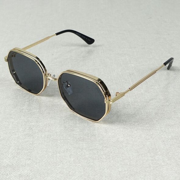 نظارات شمسية للرجال بتصميم أنيق GUCCI Lunettes Pour Homme Avec Un Beau Design GUCCI-19236-M6