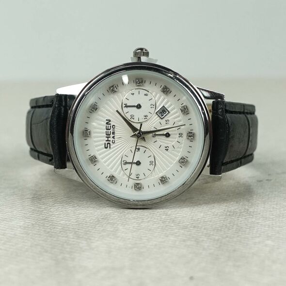 ساعة يد نسائية بتصميم كلاسيكي مع حزام فولاذي CASIO Montre Pour Femmes Avec Un Design Classique CASIO-SHEEN [CLONE]