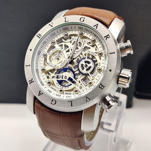  ساعة يد جلدية بنية أنيقة Montre BVLG - Chronographe en cuir marron